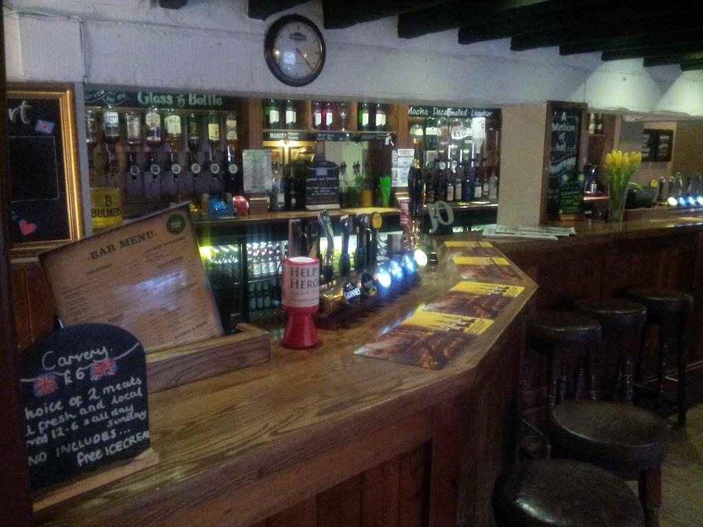 The Bull Hotel Downton  Exterior foto